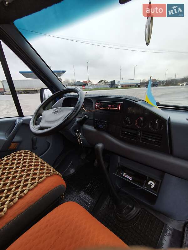 Грузопассажирский фургон Mercedes-Benz Sprinter 1997 в Каменец-Подольском