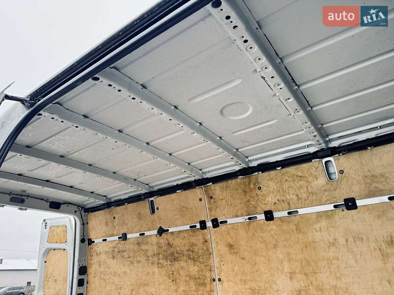Вантажний фургон Mercedes-Benz Sprinter 2016 в Івано-Франківську