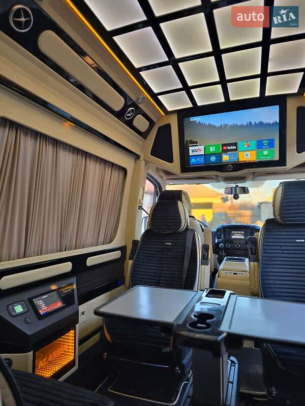 Мінівен Mercedes-Benz Sprinter 2016 в Рені