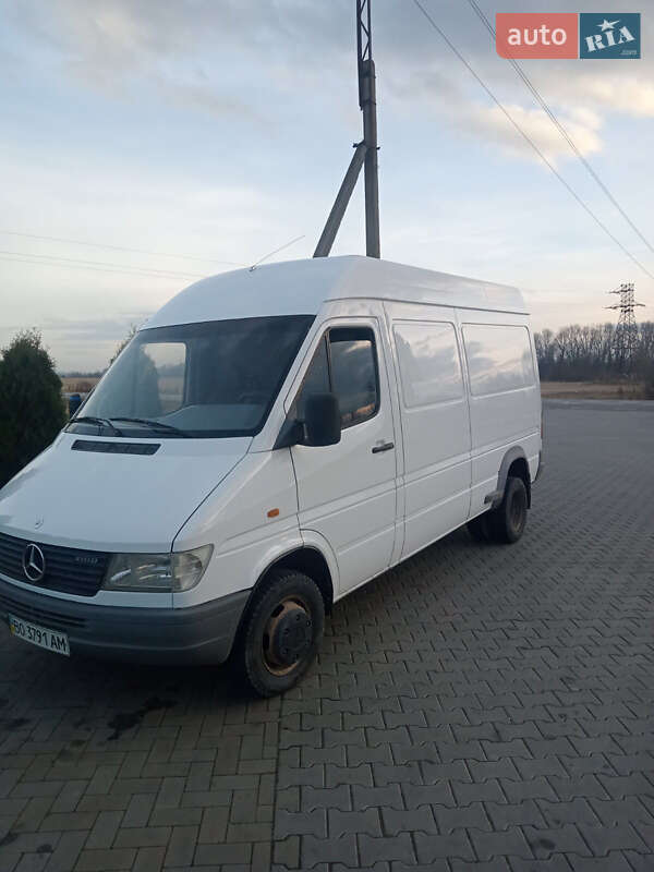 Вантажний фургон Mercedes-Benz Sprinter 1997 в Тернополі фото 3 Вантажний фургон Mercedes-Benz Sprinter 1997 в Тернополі