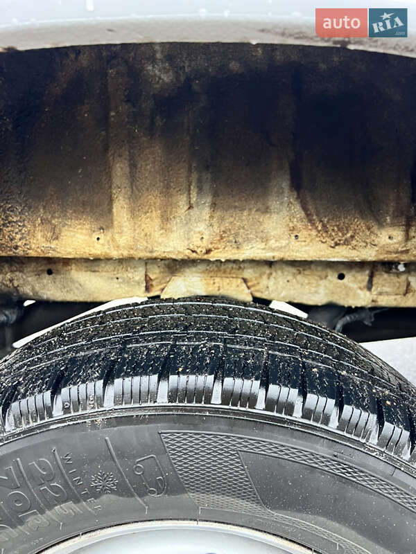 Вантажопасажирський фургон Mercedes-Benz Sprinter 2002 в Сарнах