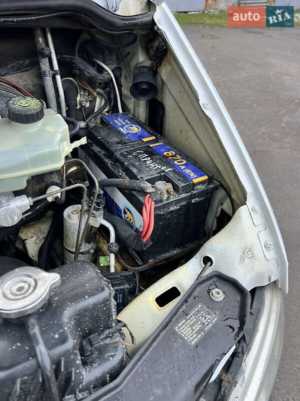 Вантажопасажирський фургон Mercedes-Benz Sprinter 2002 в Сарнах