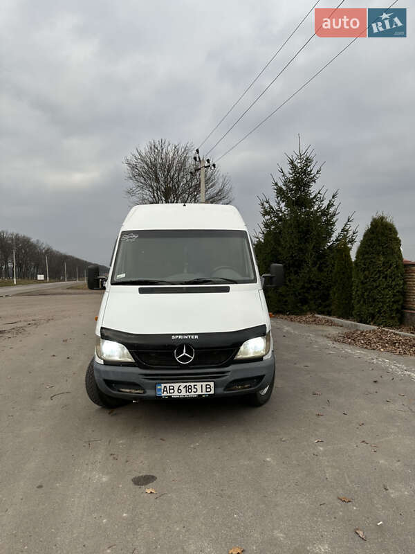 Вантажний фургон Mercedes-Benz Sprinter 2003 в Вінниці