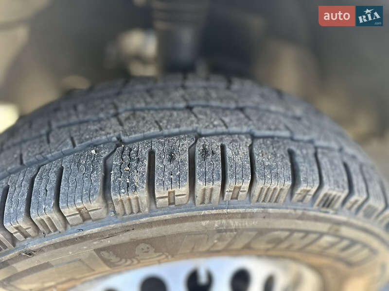 Вантажний фургон Mercedes-Benz Sprinter 2017 в Чернівцях