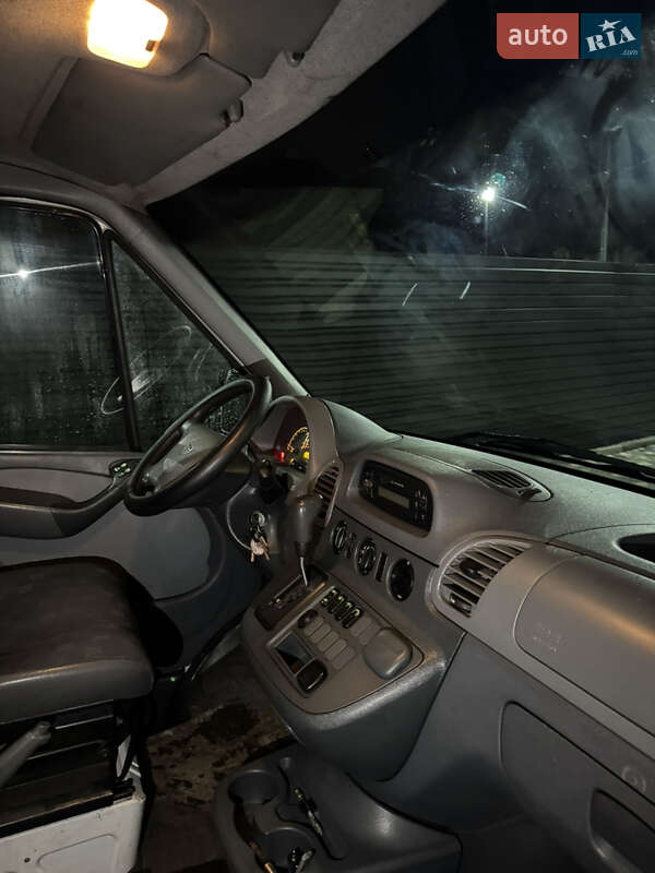 Грузовой фургон Mercedes-Benz Sprinter 2006 в Николаеве