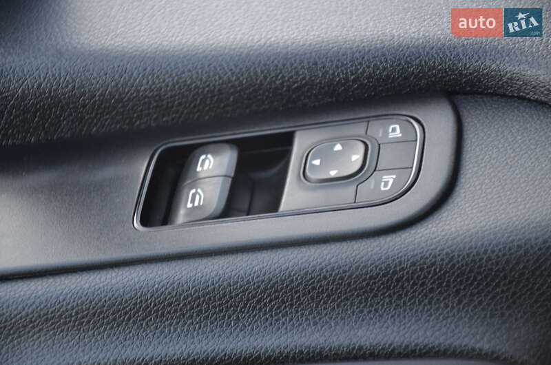 Вантажний фургон Mercedes-Benz Sprinter 2019 в Дрогобичі фото 57 Вантажний фургон Mercedes-Benz Sprinter 2019 в Дрогобичі