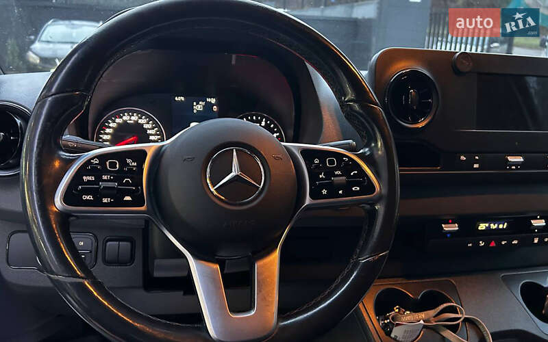 Вантажний фургон Mercedes-Benz Sprinter 2020 в Чернівцях