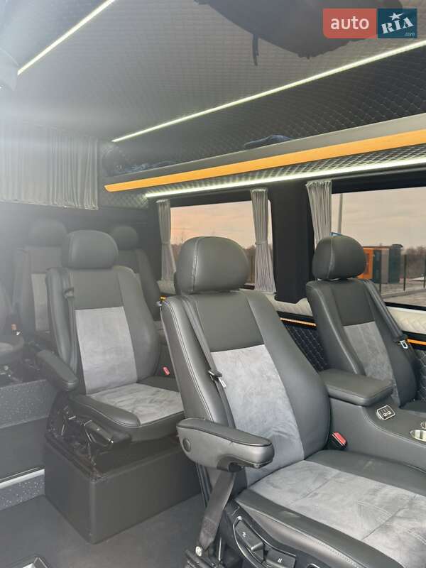 Мінівен Mercedes-Benz Sprinter 2017 в Вінниці