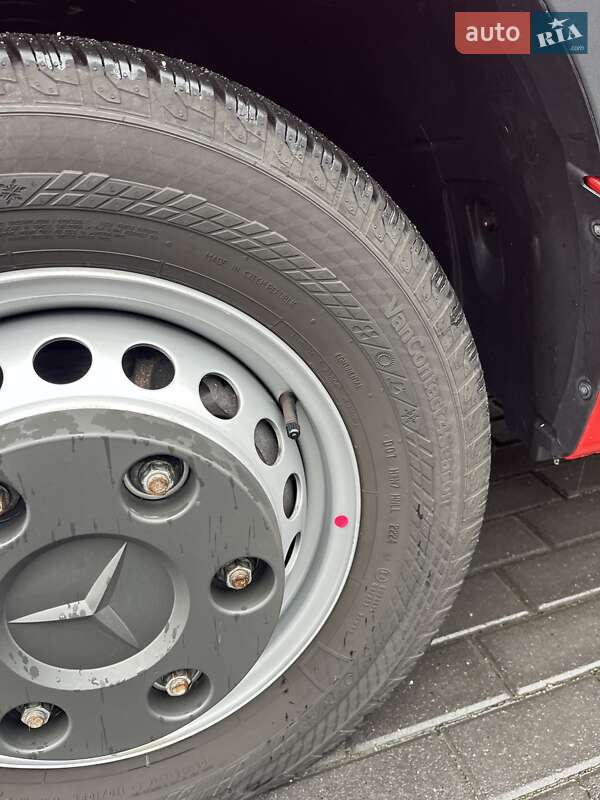 Вантажний фургон Mercedes-Benz Sprinter 2020 в Рівному