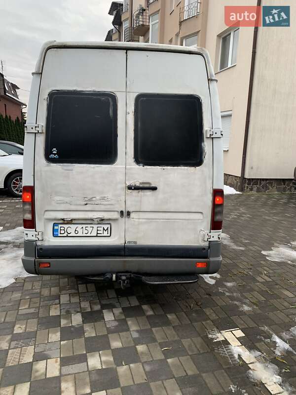 Вантажний фургон Mercedes-Benz Sprinter 2003 в Львові