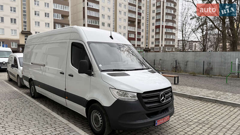 Вантажний фургон Mercedes-Benz Sprinter 2020 в Новояворівську