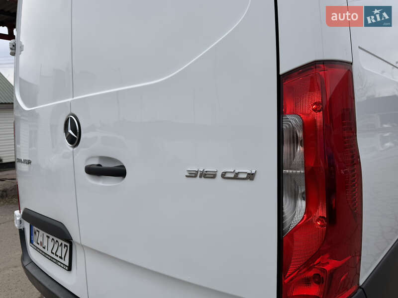 Вантажний фургон Mercedes-Benz Sprinter 2020 в Рівному