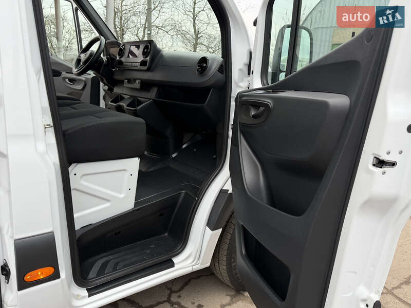Вантажний фургон Mercedes-Benz Sprinter 2020 в Рівному
