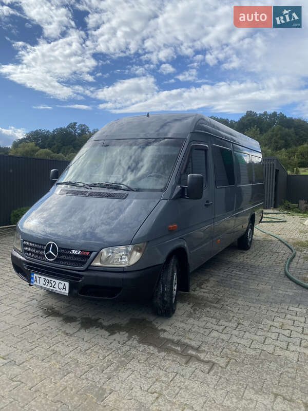 Мікроавтобус Mercedes-Benz Sprinter 2004 в Коломиї фото Мікроавтобус Mercedes-Benz Sprinter 2004 в Коломиї