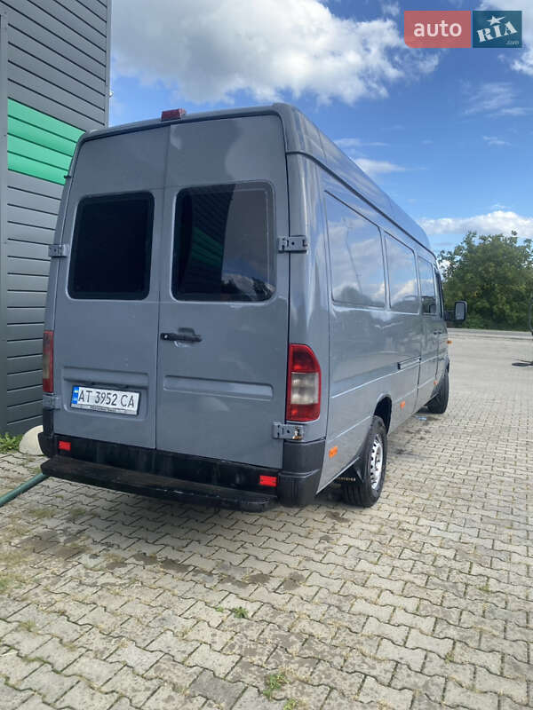 Мікроавтобус Mercedes-Benz Sprinter 2004 в Коломиї фото 15 Мікроавтобус Mercedes-Benz Sprinter 2004 в Коломиї