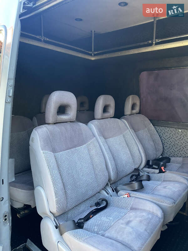 Мікроавтобус Mercedes-Benz Sprinter 2004 в Коломиї фото 24 Мікроавтобус Mercedes-Benz Sprinter 2004 в Коломиї