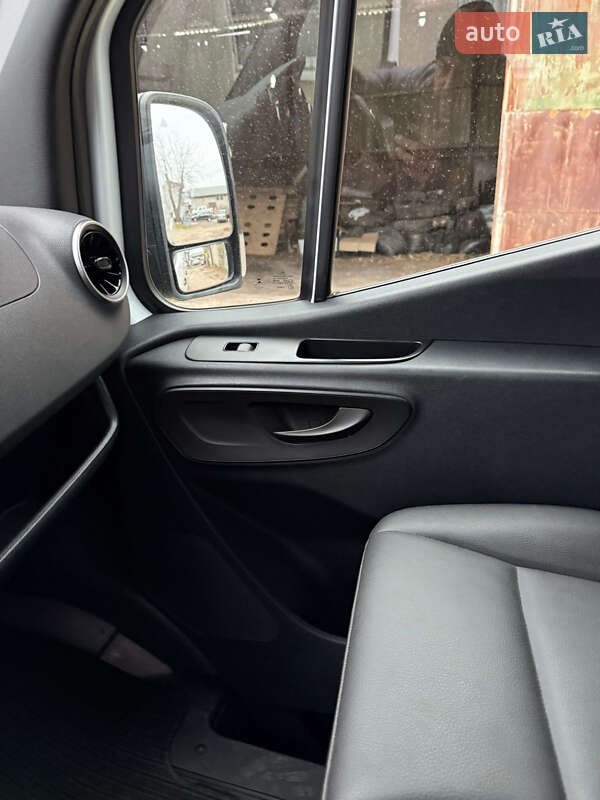 Вантажний фургон Mercedes-Benz Sprinter 2019 в Тернополі