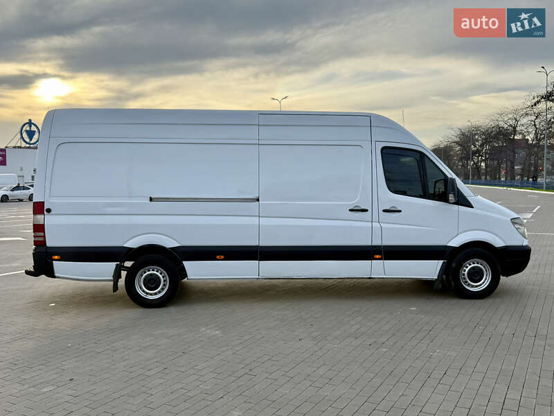 Вантажопасажирський фургон Mercedes-Benz Sprinter 2012 в Одесі