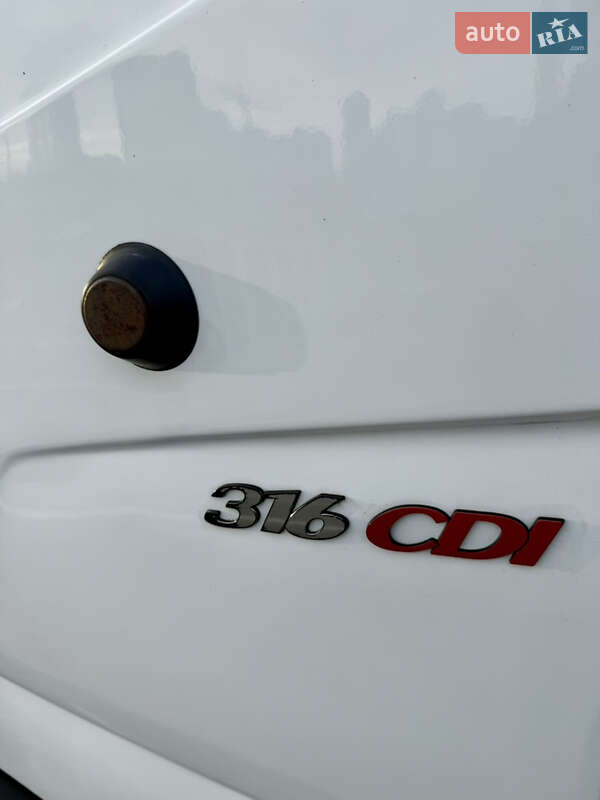 Вантажопасажирський фургон Mercedes-Benz Sprinter 2012 в Одесі