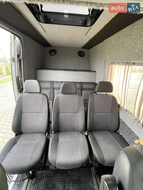Мікроавтобус Mercedes-Benz Sprinter 2012 в Новоселиці