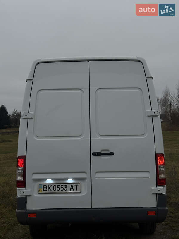 Вантажопасажирський фургон Mercedes-Benz Sprinter 2004 в Березному