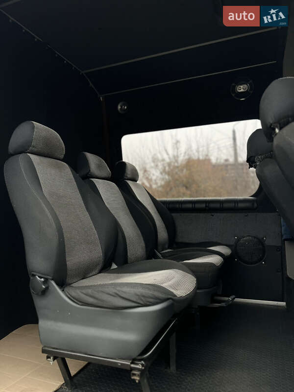 Вантажопасажирський фургон Mercedes-Benz Sprinter 2010 в Миколаєві