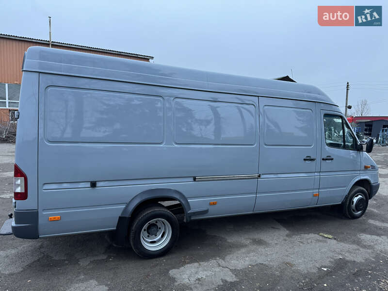 Вантажний фургон Mercedes-Benz Sprinter 2006 в Рівному фото 6 Вантажний фургон Mercedes-Benz Sprinter 2006 в Рівному