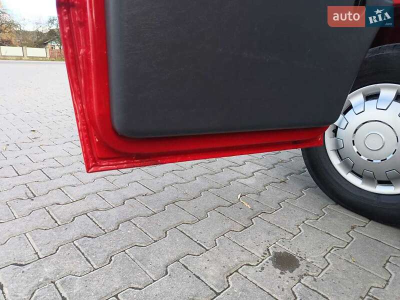 Вантажопасажирський фургон Mercedes-Benz Sprinter 2000 в Снятині