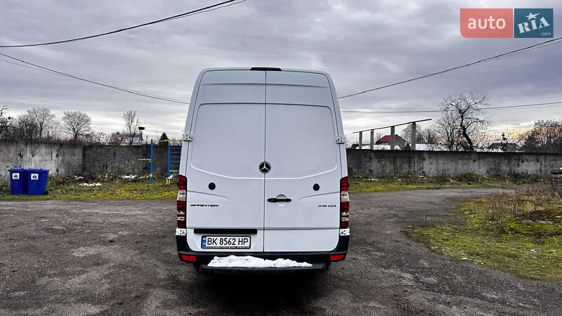 Вантажний фургон Mercedes-Benz Sprinter 2016 в Львові фото 3 Вантажний фургон Mercedes-Benz Sprinter 2016 в Львові