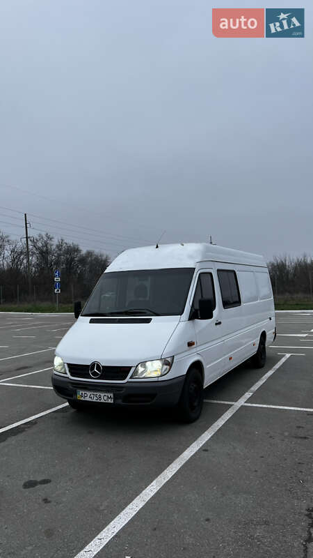 Mercedes-Benz Sprinter 2005