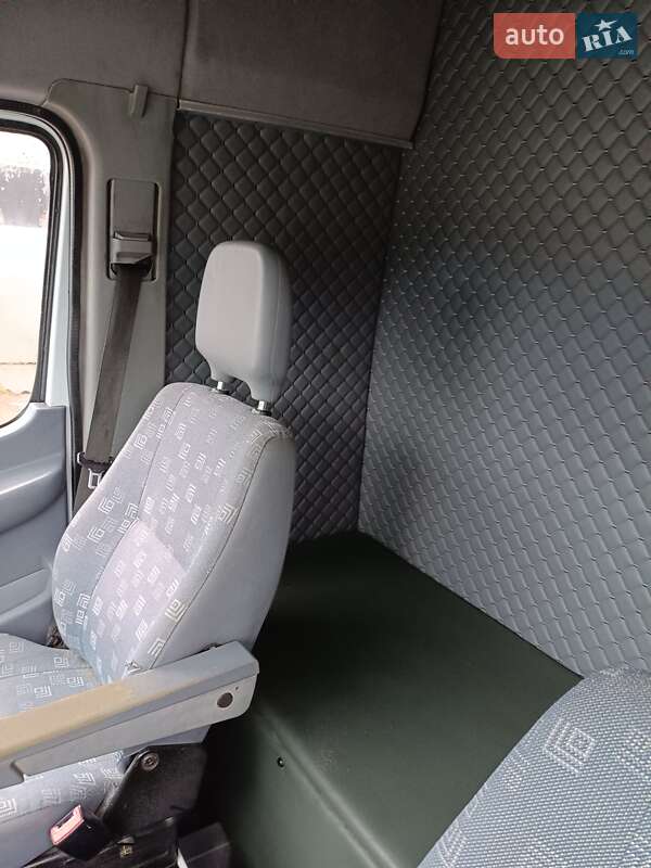 Тентованый Mercedes-Benz Sprinter 2004 в Любешове
