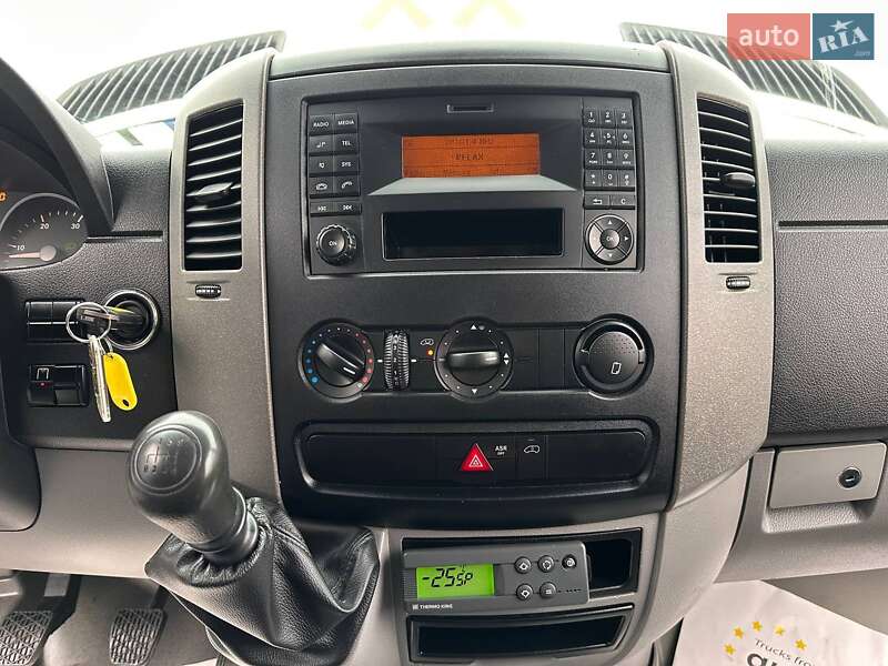 Вантажний фургон Mercedes-Benz Sprinter 2018 в Рівному