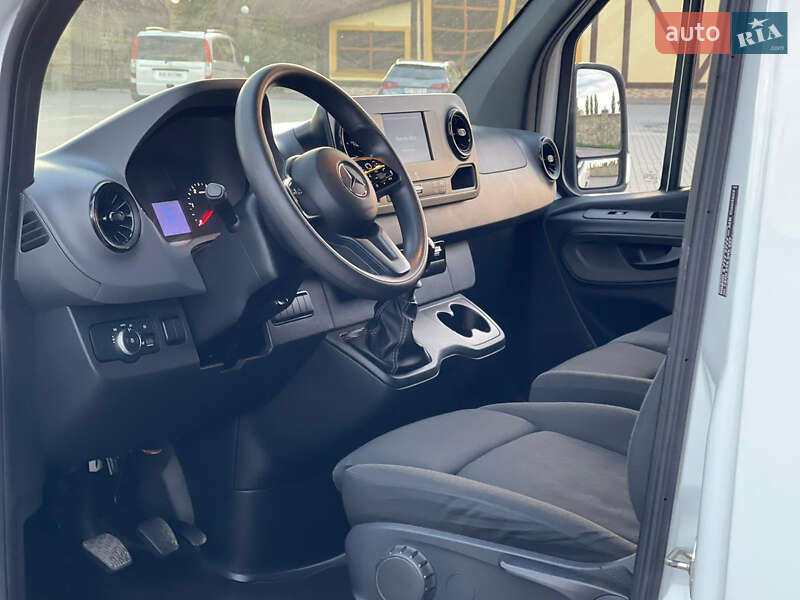 Мікроавтобус вантажний (до 3,5т) Mercedes-Benz Sprinter 2019 в Чернівцях