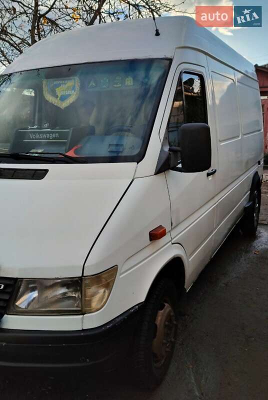 Вантажний фургон Mercedes-Benz Sprinter 1998 в Бершаді
