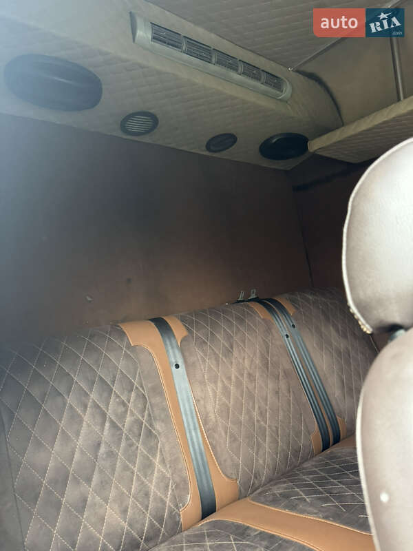 Минивэн Mercedes-Benz Sprinter 2001 в Чорткове