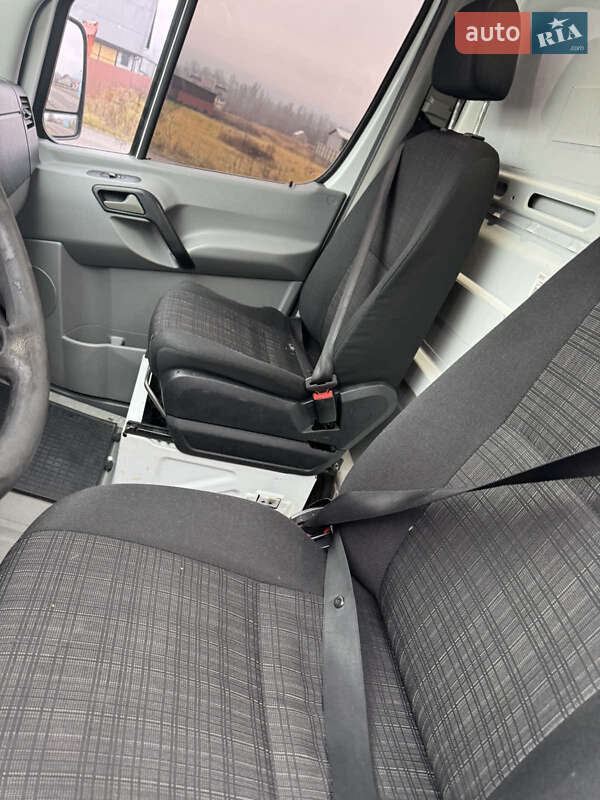 Рефрижератор Mercedes-Benz Sprinter 2015 в Бедевлі фото 13 Рефрижератор Mercedes-Benz Sprinter 2015 в Бедевлі