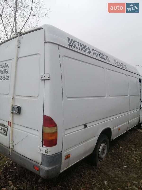 Mercedes-Benz Sprinter 2003