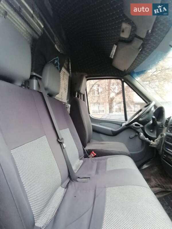 Вантажопасажирський фургон Mercedes-Benz Sprinter 2005 в Сумах фото 14 Вантажопасажирський фургон Mercedes-Benz Sprinter 2005 в Сумах