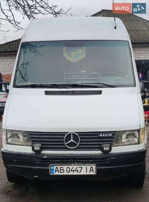 Вантажний фургон Mercedes-Benz Sprinter 1998 в Бершаді