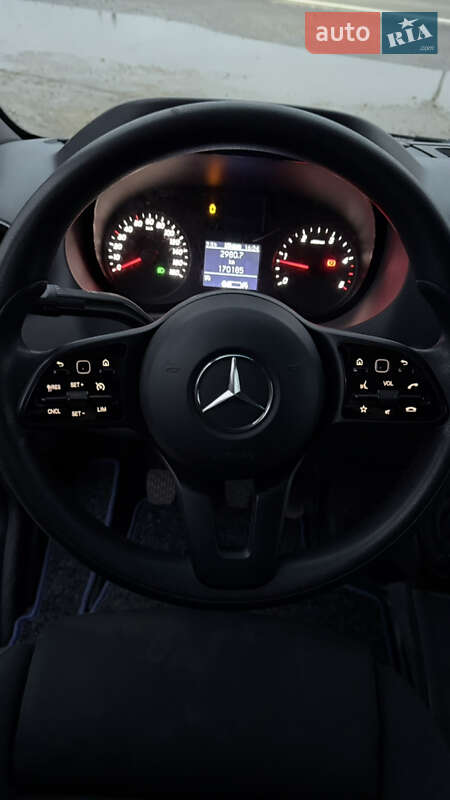 Вантажний фургон Mercedes-Benz Sprinter 2020 в Чернівцях фото 14 Вантажний фургон Mercedes-Benz Sprinter 2020 в Чернівцях