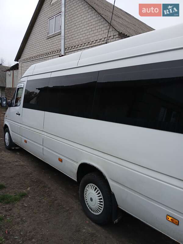 Туристический / Междугородний автобус Mercedes-Benz Sprinter 2001 в Киеве