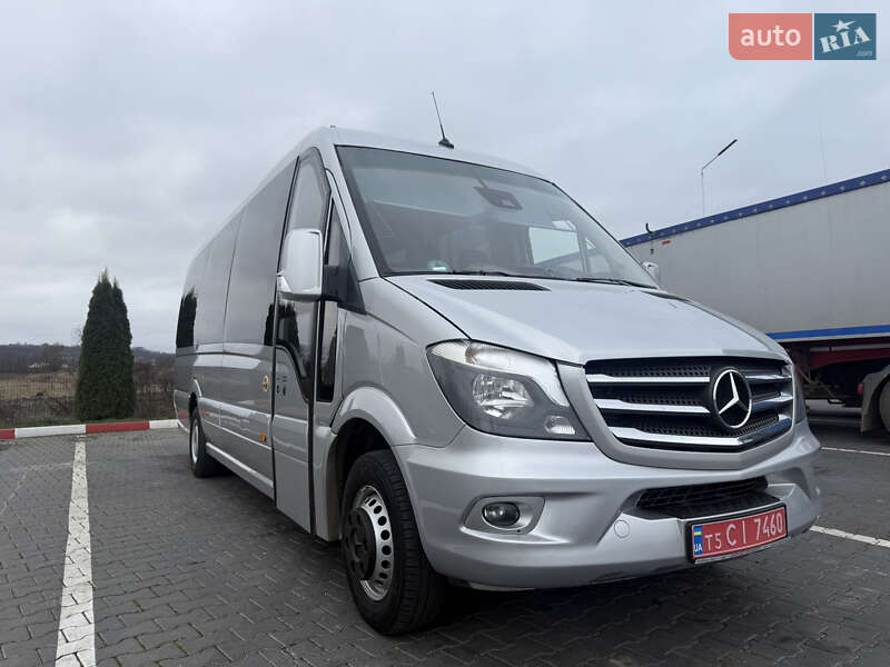Туристичний / Міжміський автобус Mercedes-Benz Sprinter 2018 в Чернівцях