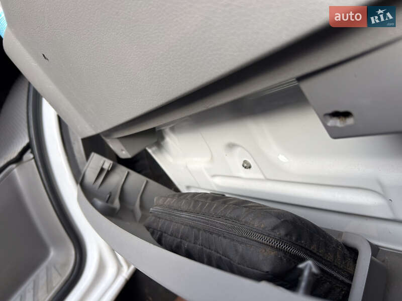 Грузовой фургон Mercedes-Benz Sprinter 2018 в Тячеве фото 38 Грузовой фургон Mercedes-Benz Sprinter 2018 в Тячеве