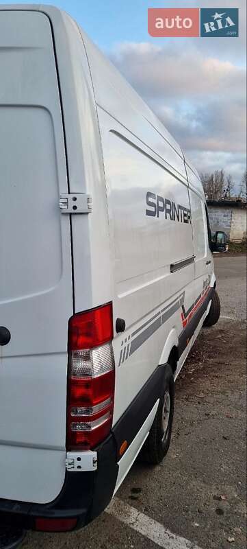 Грузовой фургон Mercedes-Benz Sprinter 2011 в Киеве фото 8 Грузовой фургон Mercedes-Benz Sprinter 2011 в Киеве