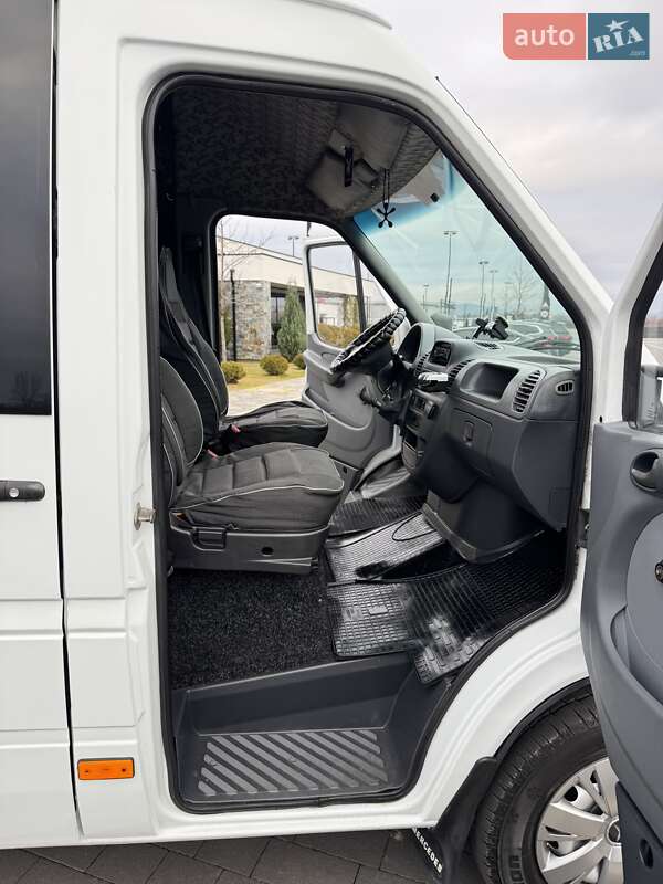 Универсал Mercedes-Benz Sprinter 2002 в Мукачево фото 21 Универсал Mercedes-Benz Sprinter 2002 в Мукачево