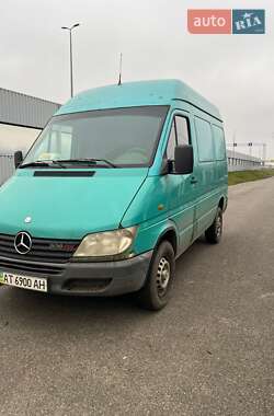 Вантажний фургон Mercedes-Benz Sprinter 2001 в Києві
