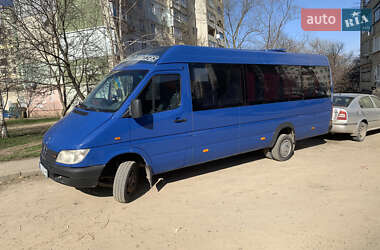 Туристический / Междугородний автобус Mercedes-Benz Sprinter 2000 в Черновцах