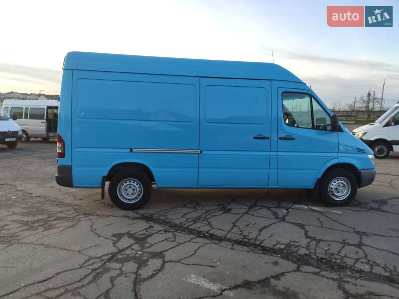 Вантажний фургон Mercedes-Benz Sprinter 2005 в Рівному