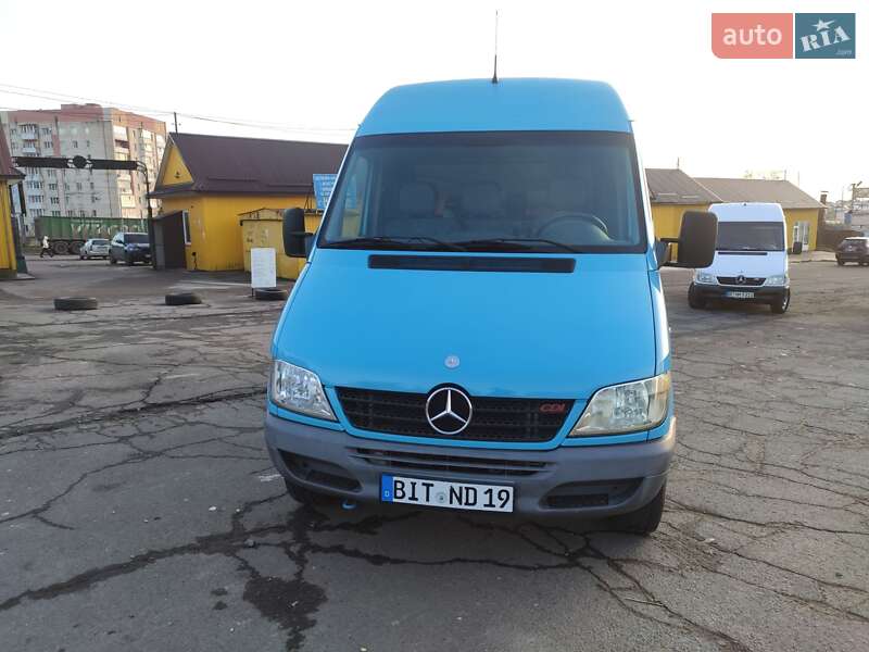 Вантажний фургон Mercedes-Benz Sprinter 2005 в Рівному