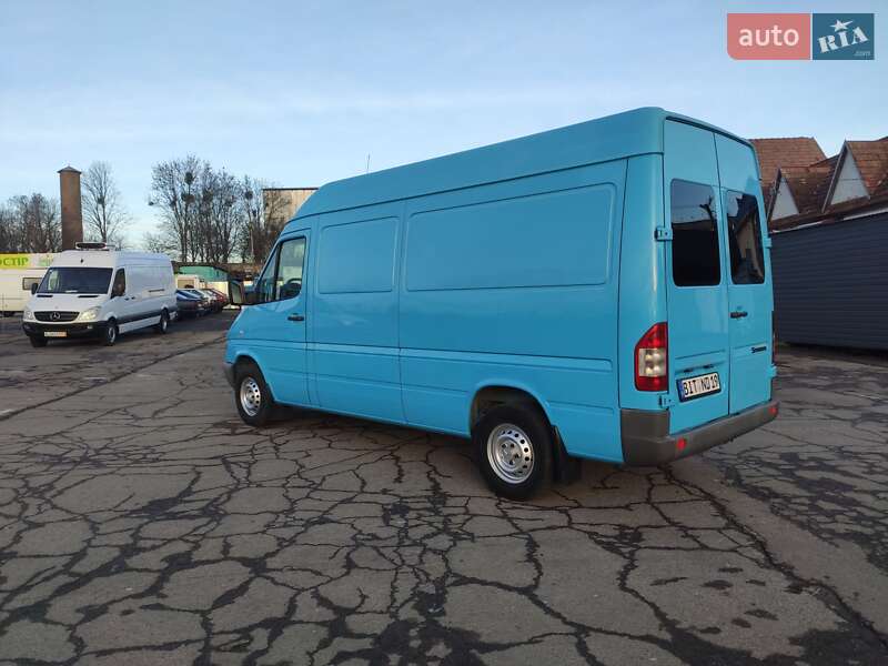 Вантажний фургон Mercedes-Benz Sprinter 2005 в Рівному
